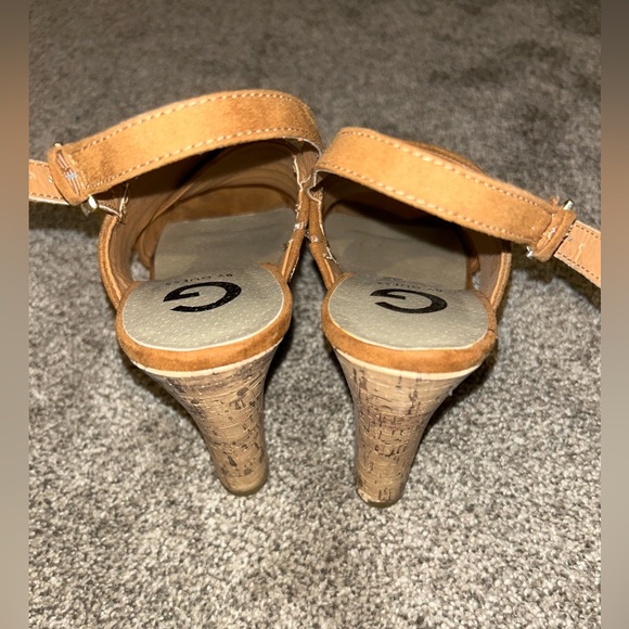 Guess Wedges - Picture 5 of 5